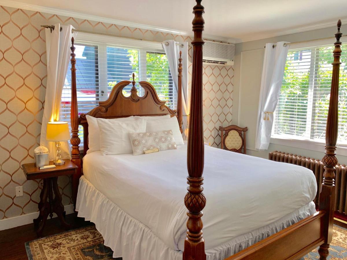 Ivy Manor Inn Village Center Bar Harbor Ngoại thất bức ảnh